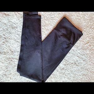 Fabletics High- Waisted Seamless Rib Legging